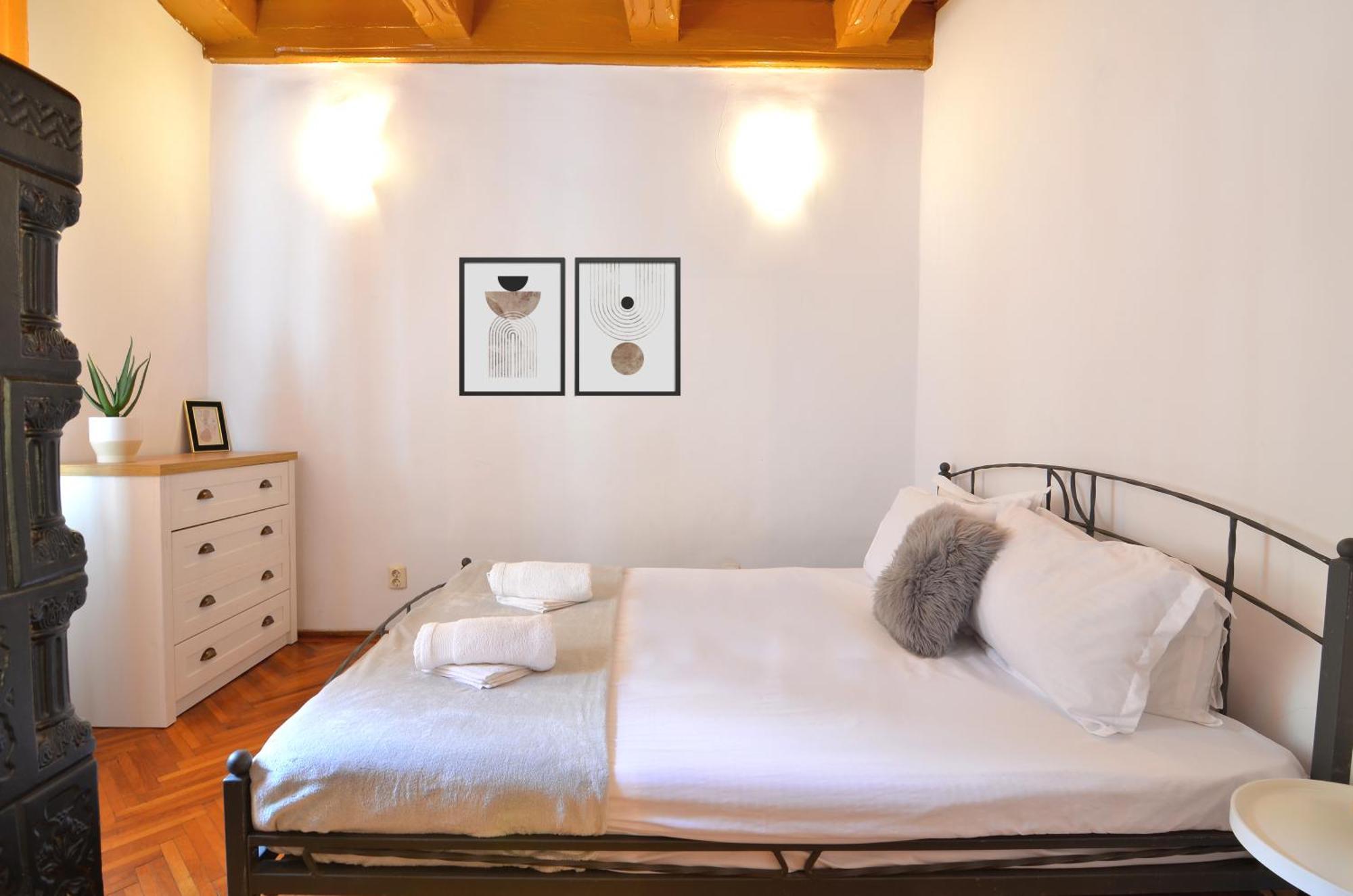 Charming Apartment - Heart Of Brasov Poarta Schei Braşov Exterior foto